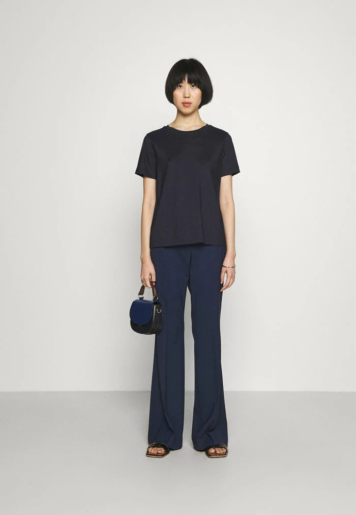 Sortie ⌛ HUGO DAKAIA - T-shirt Basique - Dark Blue ⌛ 2 Sortie ⌛ HUGO DAKAIA - T-shirt Basique - Dark Blue ⌛ – Image 2