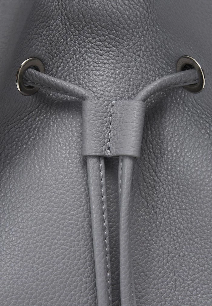 Meilleure affaire ✨ HUGO LEXI DRAWSTRING - Sac Bandoulière - Grey 👍 6 Meilleure affaire ✨ HUGO LEXI DRAWSTRING - Sac Bandoulière - Grey 👍 – Image 6