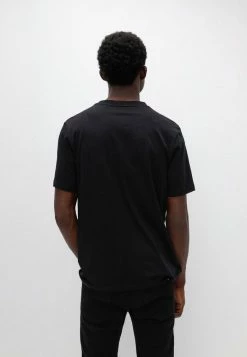 Bon marché ✔️ HUGO DULIVE - T-shirt Imprimé - Black 🥰 -HUGO Sales d7040d67ebb9427abc81d9d05d74f8e1