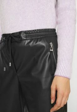 Les meilleures critiques de 🥰 HUGO HAZOI - Pantalon Classique - Black ❤️ -HUGO Sales d956b8c770d74befa64159f5a48b06b6