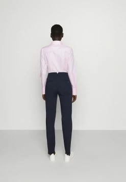 Les meilleures critiques de ⌛ HUGO HECIA - Chino - Open Blue 😀 -HUGO Sales d9d2081327134ded9718f8692a598812