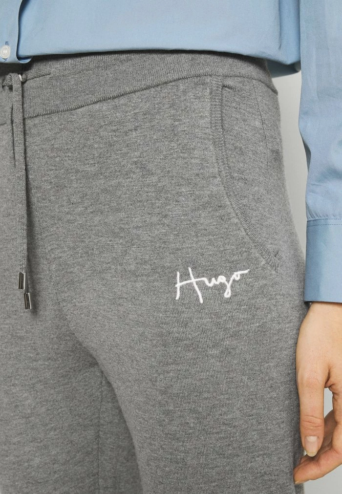 Remise 🌟 HUGO SAJITA - Pantalon De Survêtement - Medium Grey 👏 5 Remise 🌟 HUGO SAJITA - Pantalon De Survêtement - Medium Grey 👏 – Image 5
