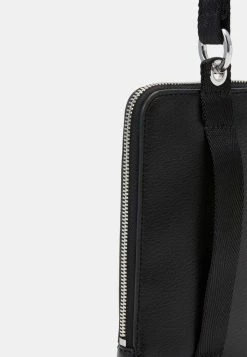 Le moins cher 💯 HUGO EVA PHONE HOLDER - Étui à Portable - Black ❤️ 11 Le moins cher 💯 HUGO EVA PHONE HOLDER - Étui à Portable - Black ❤️ -HUGO Sales dac1285a81354525ba794d6e980940a8