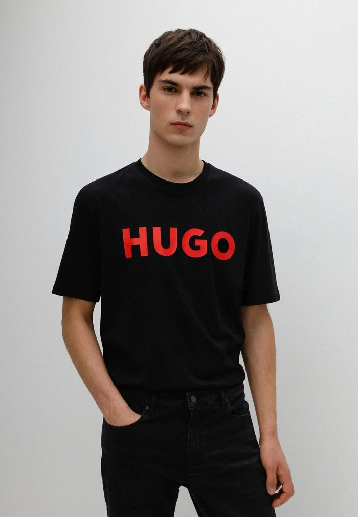 Acheter 👏 HUGO DULIVIO - T-shirt Imprimé - Black 🌟 1 Acheter 👏 HUGO DULIVIO - T-shirt Imprimé - Black 🌟