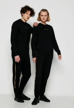 Top 10 🎁 HUGO DICAGO METALLIC UNISEX - Sweatshirt - Black/gold 💯 -HUGO Sales e39fd0ce92234dd595aa55b054feb499