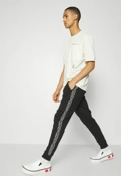 Bon marché 🛒 HUGO DAKY - Pantalon De Survêtement - Black 😀 9 Bon marché 🛒 HUGO DAKY - Pantalon De Survêtement - Black 😀 -HUGO Sales e473f05d238643e9ba0784eaba3b93cc