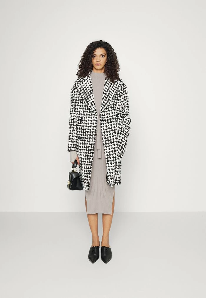 Le moins cher 🎉 HUGO SYLBIAZ - Robe Pull - Light Beige ⭐ 2 Le moins cher 🎉 HUGO SYLBIAZ - Robe Pull - Light Beige ⭐ – Image 2