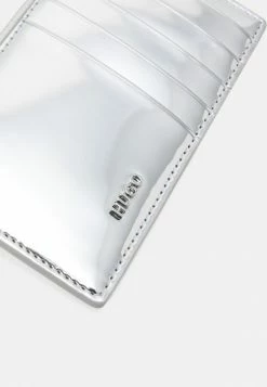 Meilleur prix 🛒 HUGO LEXI GIFT BOX SET - Portefeuille - Silver-coloured 👍 -HUGO Sales e900819d4c074a599970f884736d67ee