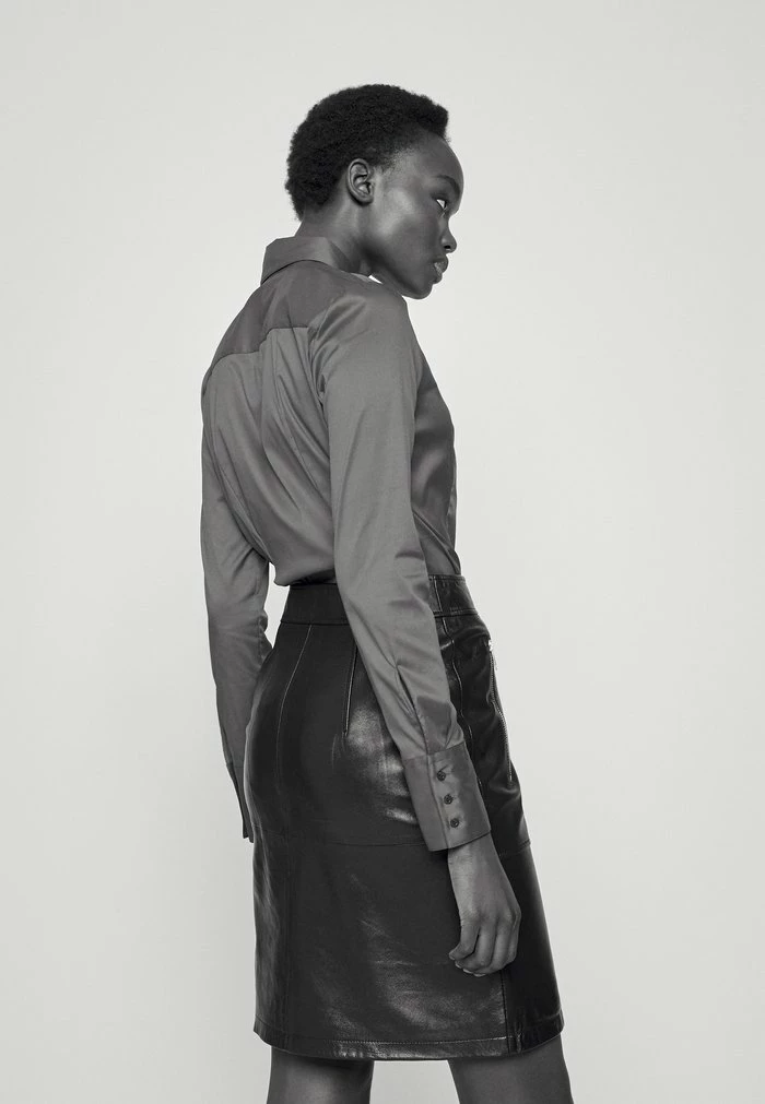 Tout neuf ✨ HUGO THE FITTED - Chemisier - Open Red 🔥 6 Tout neuf ✨ HUGO THE FITTED - Chemisier - Open Red 🔥 – Image 6