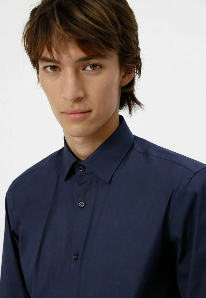 Offres 🔔 HUGO KENNO - Chemise Classique - Dark Blue 👍 4 Offres 🔔 HUGO KENNO - Chemise Classique - Dark Blue 👍 – Image 4