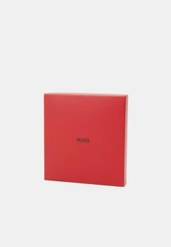 Meilleur prix 🛒 HUGO LEXI GIFT BOX SET - Portefeuille - Silver-coloured 👍 -HUGO Sales fd5d2716aec24ac6aff3f18863997a73