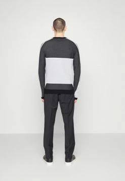 Bon marché 🥰 HUGO SKATHOM - Pullover - Black 🧨 -HUGO Sales fd9d053b305f46ceb73148c48274c7c3